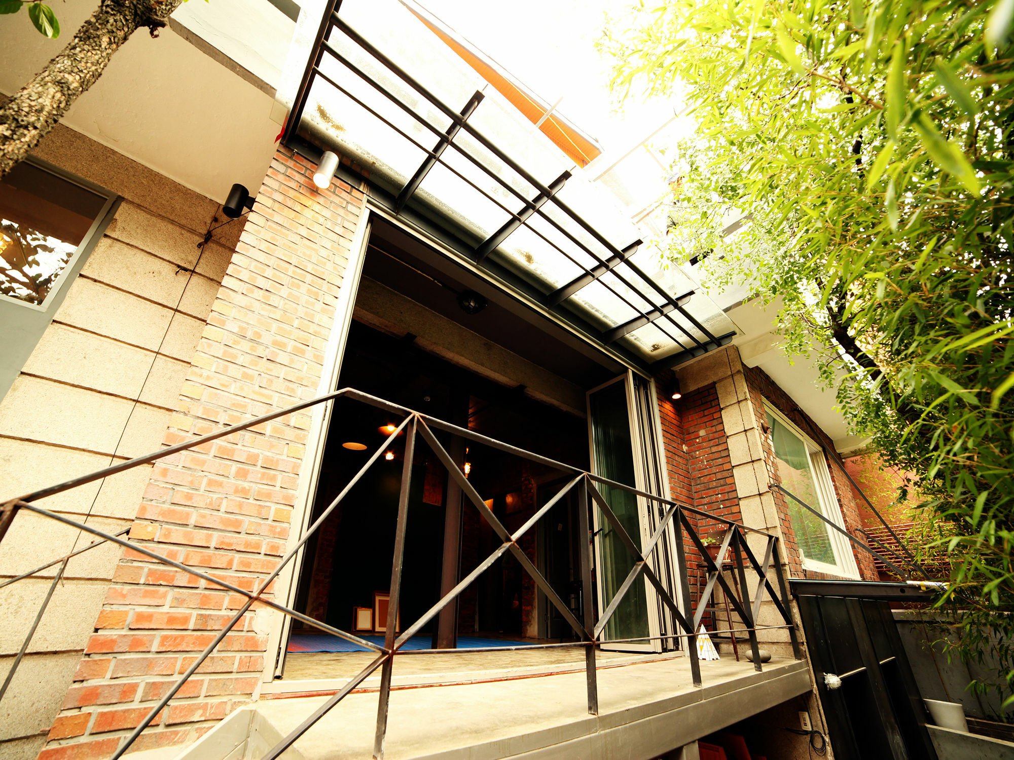 Hongdae Guesthouse Pajamaparty Seúl Exterior foto